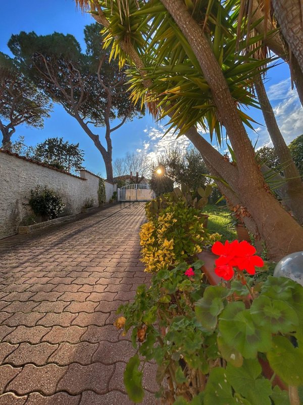 casa indipendente in vendita a Livorno