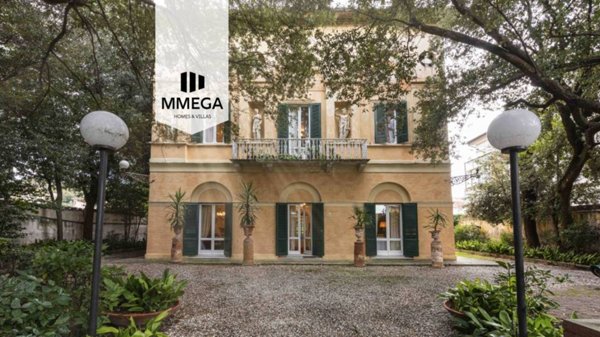 casa indipendente in vendita a Livorno in zona Antignano