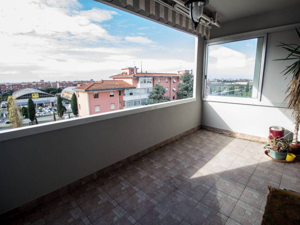 appartamento in vendita a Livorno in zona La Leccia