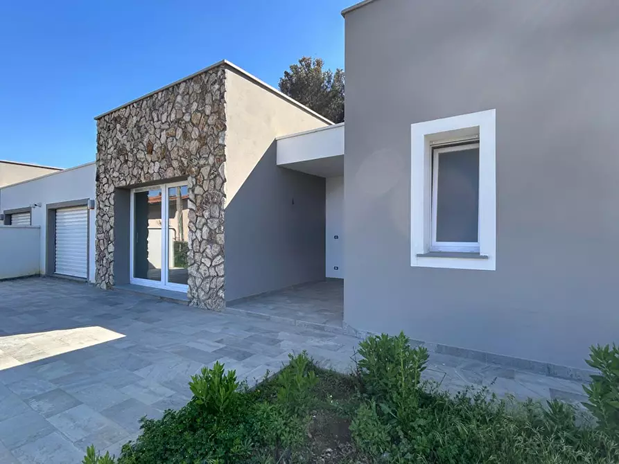 casa indipendente in vendita a Livorno in zona Antignano