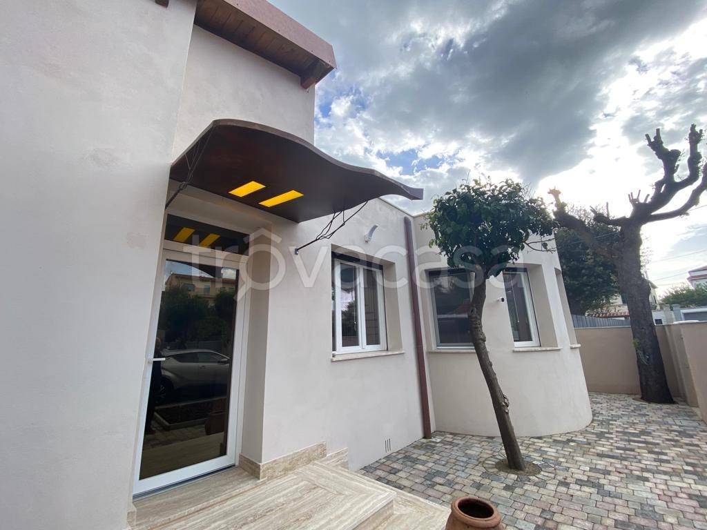 casa indipendente in vendita a Livorno in zona Stazione