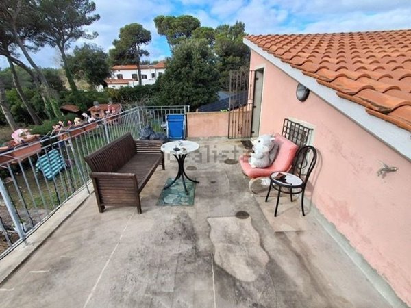 casa indipendente in vendita a Livorno in zona Castellaccio