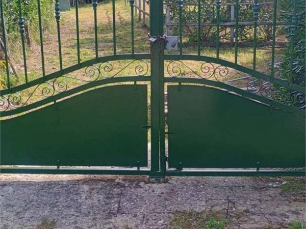 terreno agricolo in vendita a Livorno in zona Collinaia