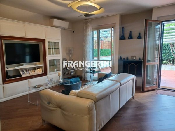 casa indipendente in vendita a Livorno in zona Antignano