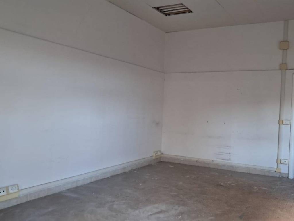 negozio in vendita a Livorno