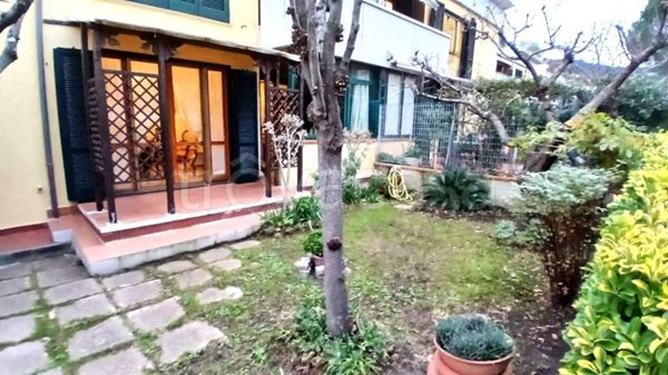 appartamento in vendita a Livorno in zona Montenero