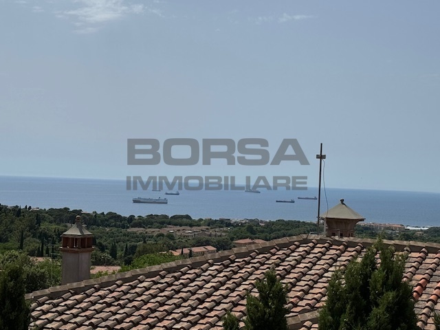 appartamento in vendita a Livorno in zona Montenero