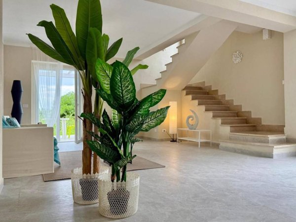 casa indipendente in vendita a Livorno in zona Limoncino