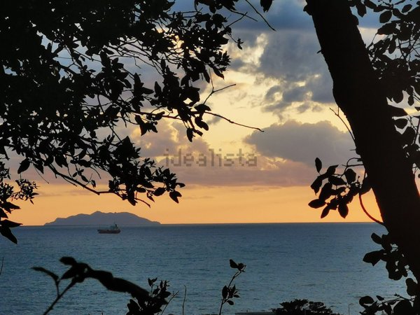 appartamento in vendita a Livorno in zona Antignano