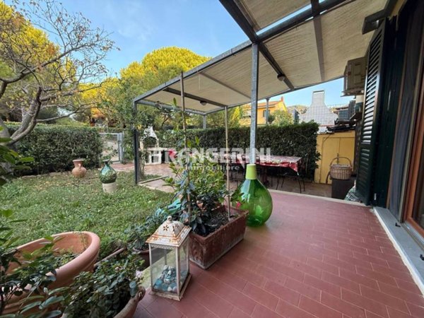 appartamento in vendita a Livorno in zona Montenero