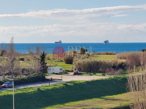 appartamento in vendita a Livorno in zona Ardenza