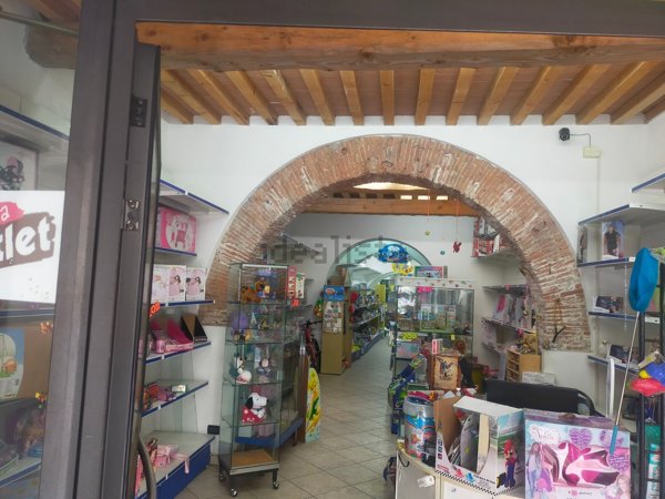 negozio in vendita a Livorno