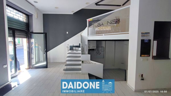 locale di sgombero in vendita a Livorno