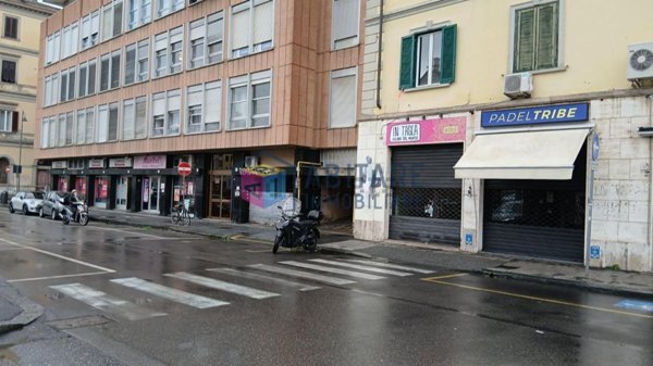 negozio in vendita a Livorno