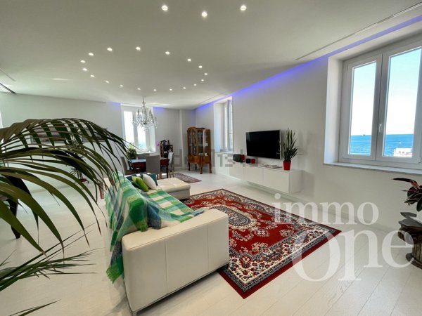 appartamento in vendita a Livorno in zona Antignano