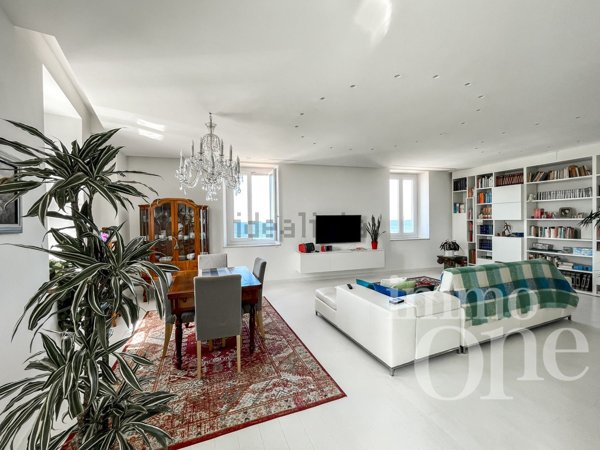 appartamento in vendita a Livorno in zona Antignano