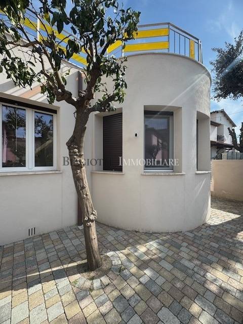 casa indipendente in vendita a Livorno