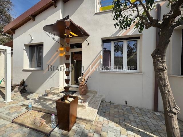 pentavano in vendita a Livorno