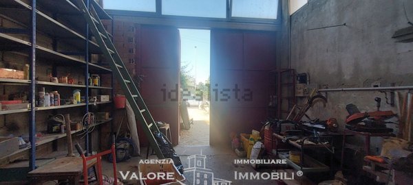 locale di sgombero in vendita a Livorno