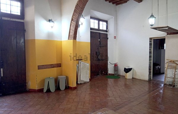 pentavano in vendita a Livorno