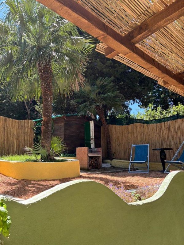 appartamento in vendita a Livorno in zona Montenero