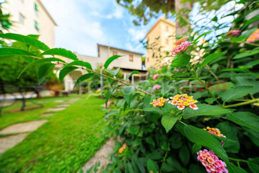 casa indipendente in vendita a Livorno in zona Centro Città