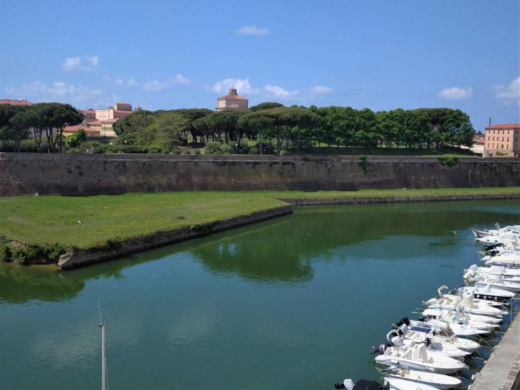 appartamento in vendita a Livorno