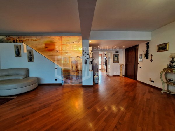 casa indipendente in vendita a Livorno in zona Montenero