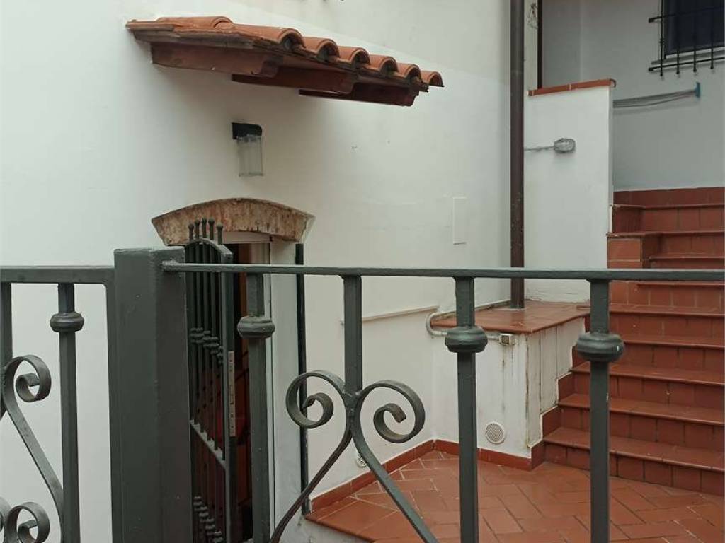 casa indipendente in vendita a Livorno in zona Ardenza