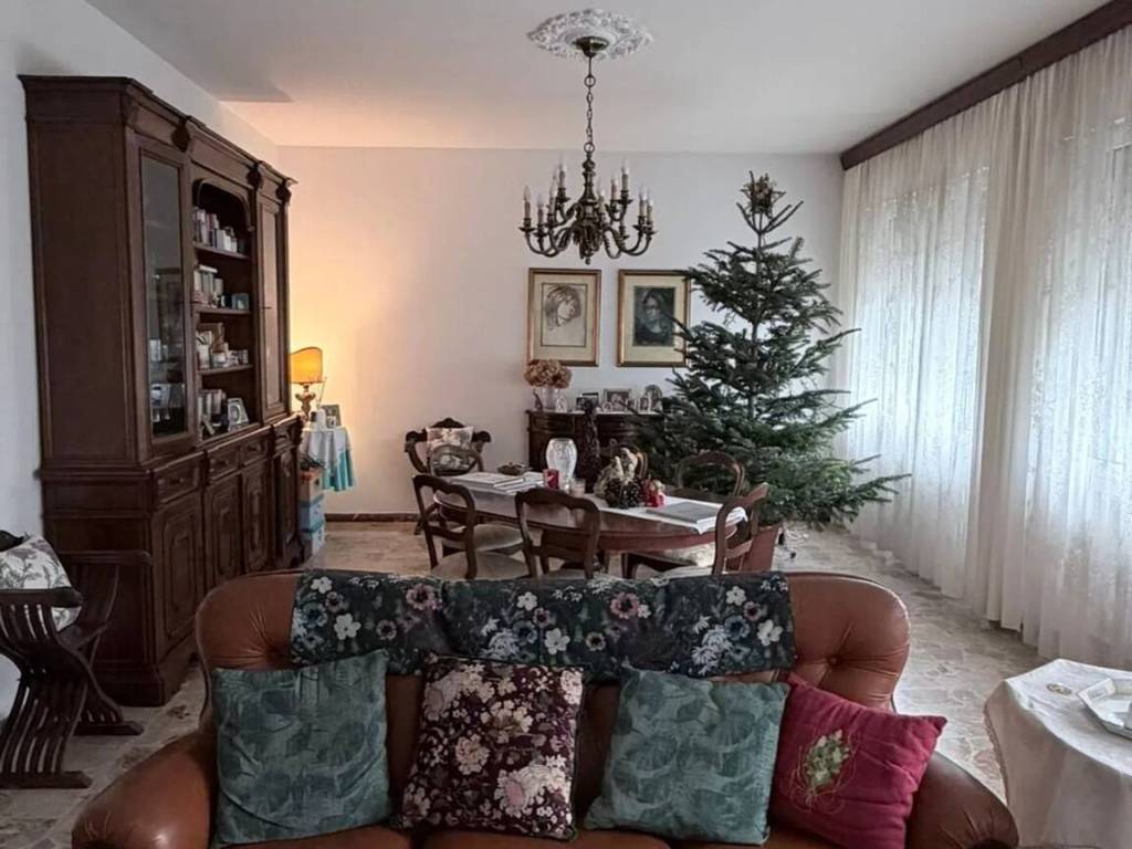 casa indipendente in vendita a Livorno in zona Ardenza