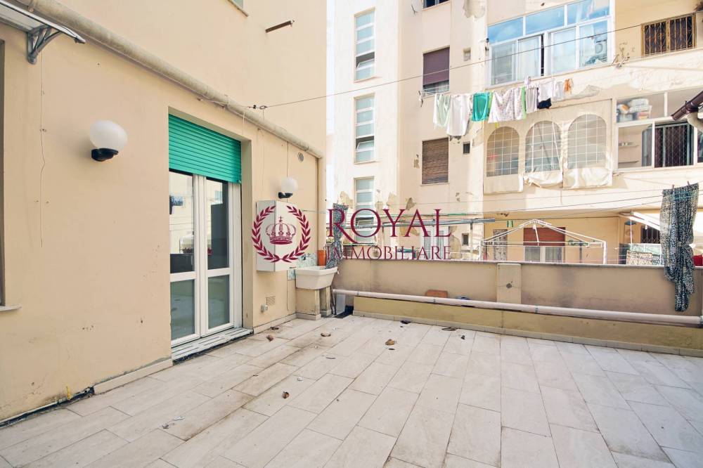 appartamento in vendita a Livorno in zona Centro Città