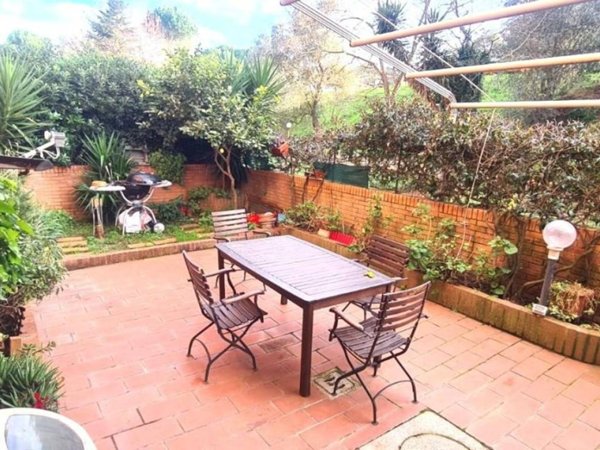 appartamento in vendita a Livorno in zona Collinaia