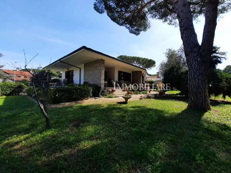 casa indipendente in vendita a Livorno in zona Montenero