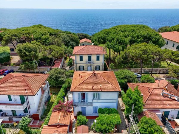 casa indipendente in vendita a Livorno in zona Quercianella