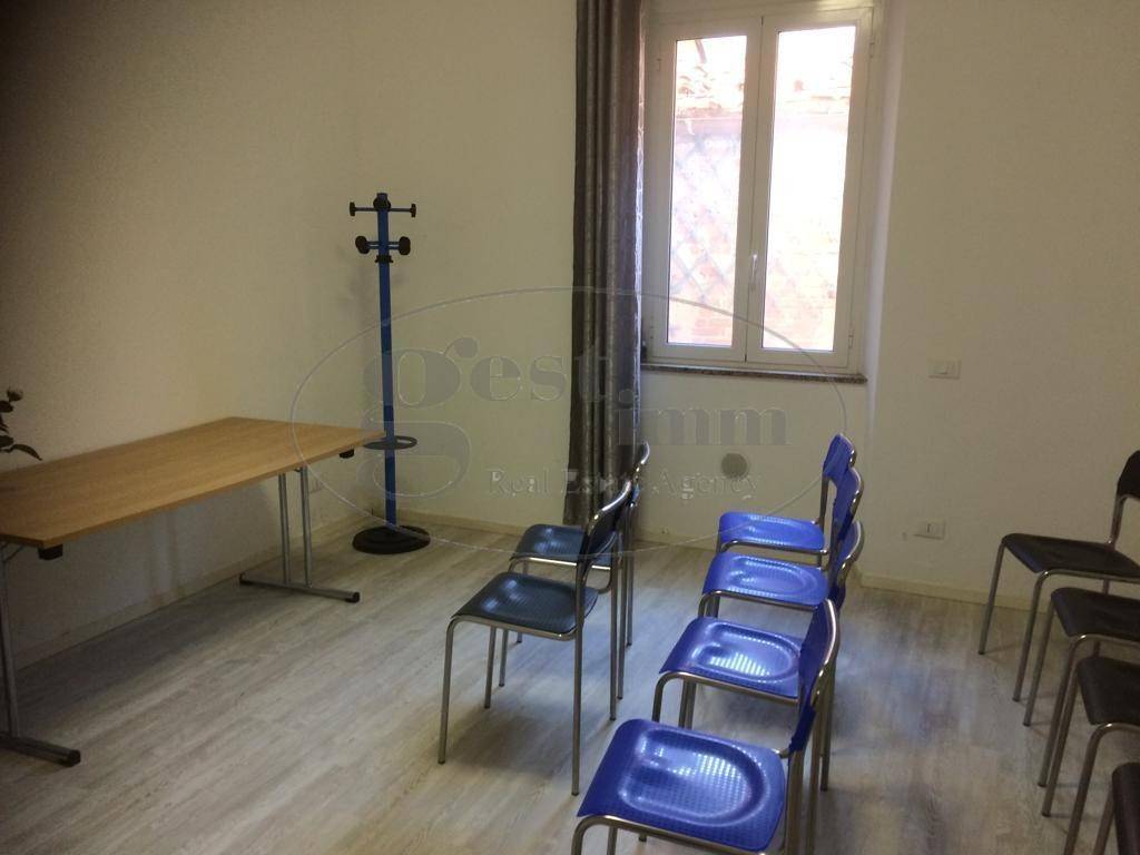 negozio in vendita a Livorno