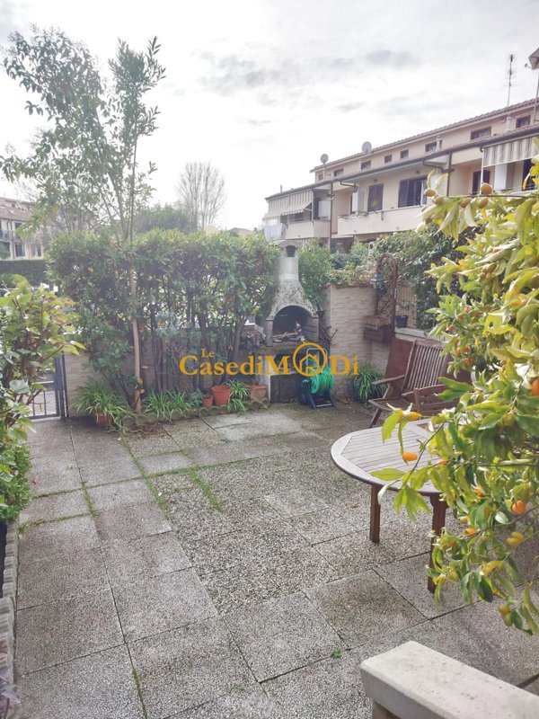 casa indipendente in vendita a Livorno in zona Stazione