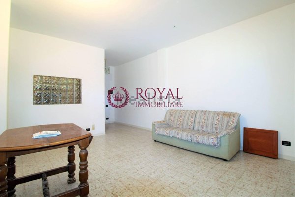 appartamento in vendita a Livorno in zona Antignano