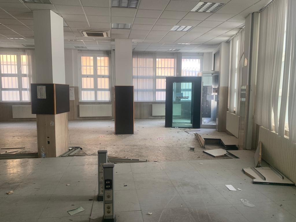 locale commerciale in vendita a Livorno in zona Centro Città