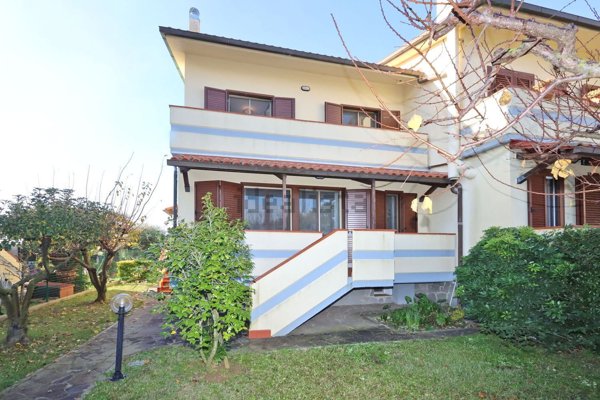 casa indipendente in vendita a Livorno