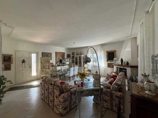 casa indipendente in vendita a Livorno