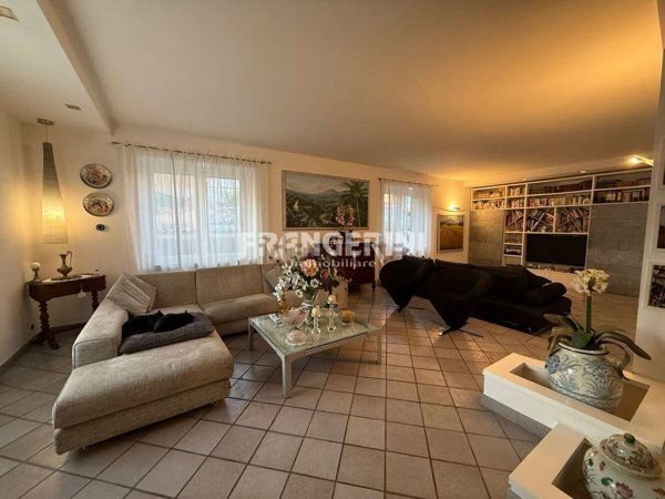 casa indipendente in vendita a Livorno in zona Ospedale