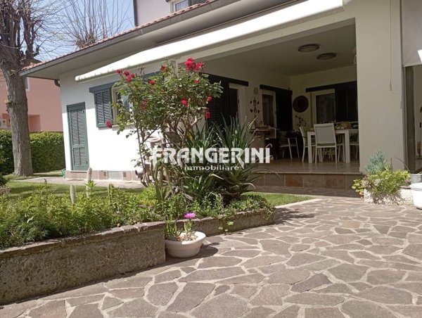 casa indipendente in vendita a Livorno in zona Ospedale