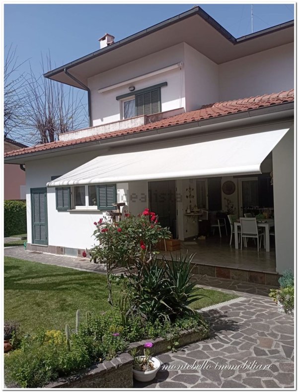 casa indipendente in vendita a Livorno