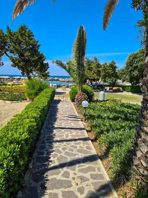 appartamento in vendita a Livorno in zona Quercianella