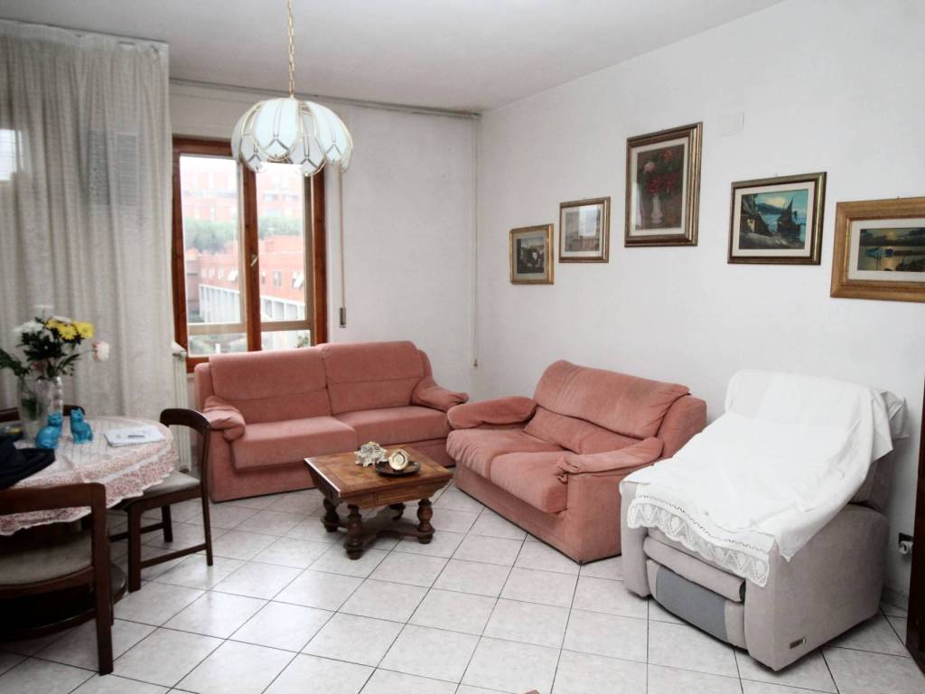 appartamento in vendita a Livorno in zona Ardenza