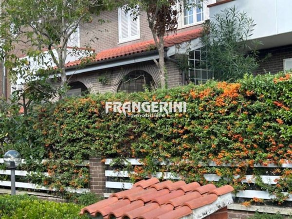 casa indipendente in vendita a Livorno in zona Montenero