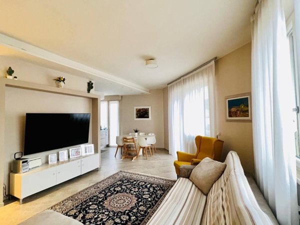 appartamento in vendita a Livorno in zona Antignano