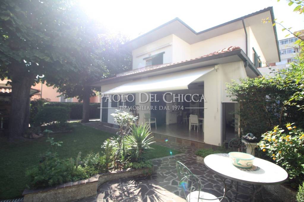 casa indipendente in vendita a Livorno in zona Ospedale