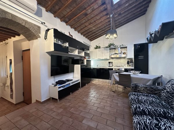 appartamento in vendita a Livorno in zona Limoncino