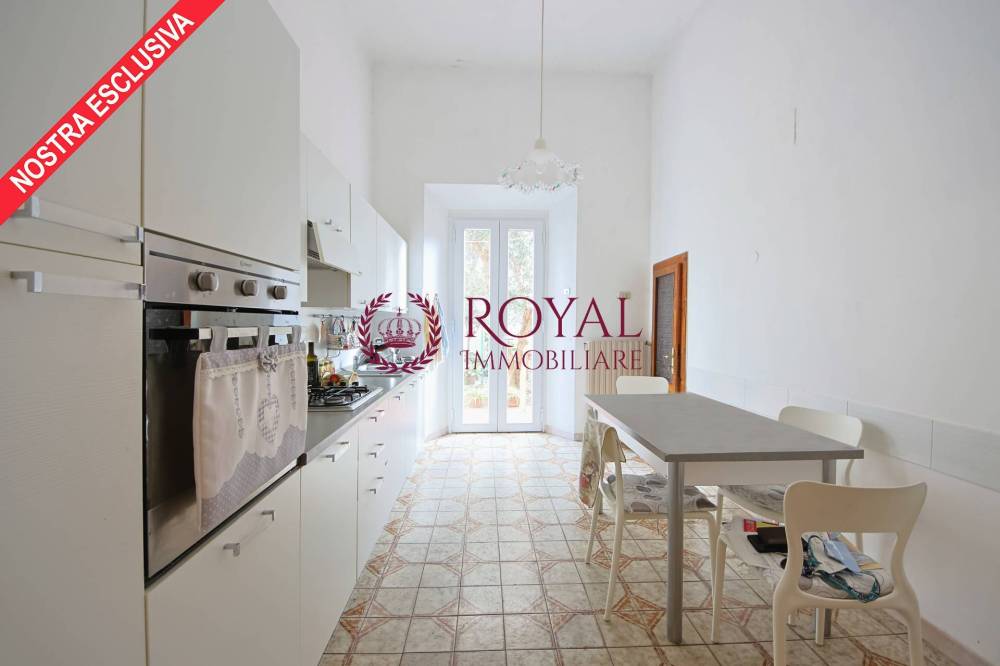 appartamento in vendita a Livorno in zona Stazione